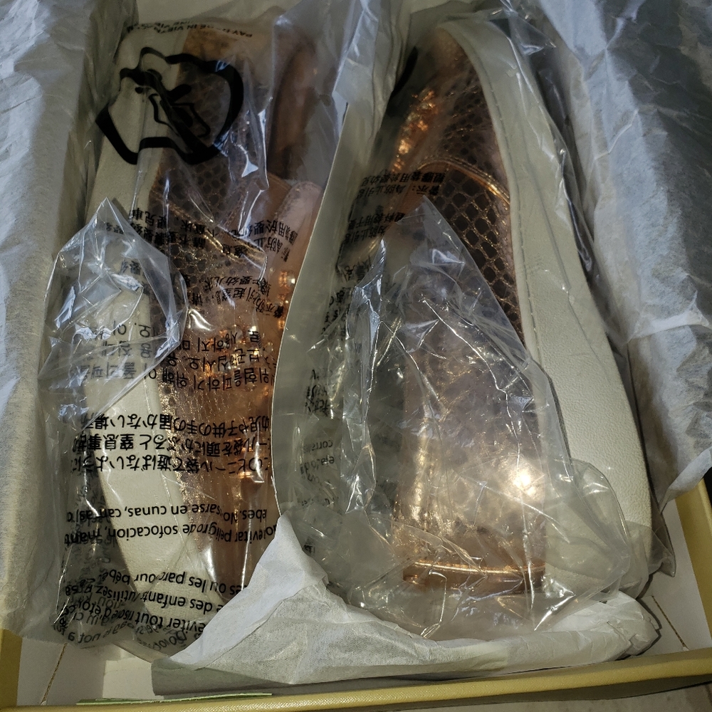 ❌SOLD❌ Michael Kors Keaton Slip-On Sneakers - Picture 6 of 7